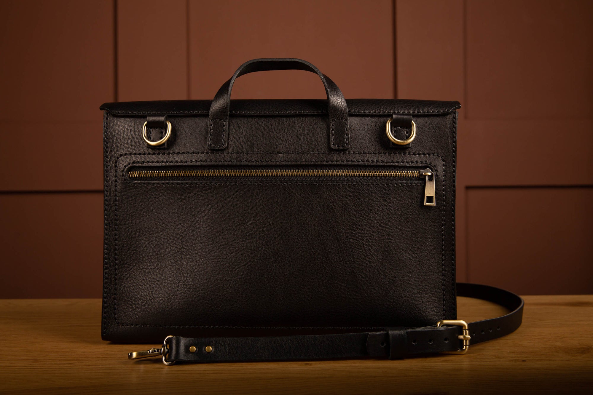 LEATONE "Tokyo" leather briefcase in black