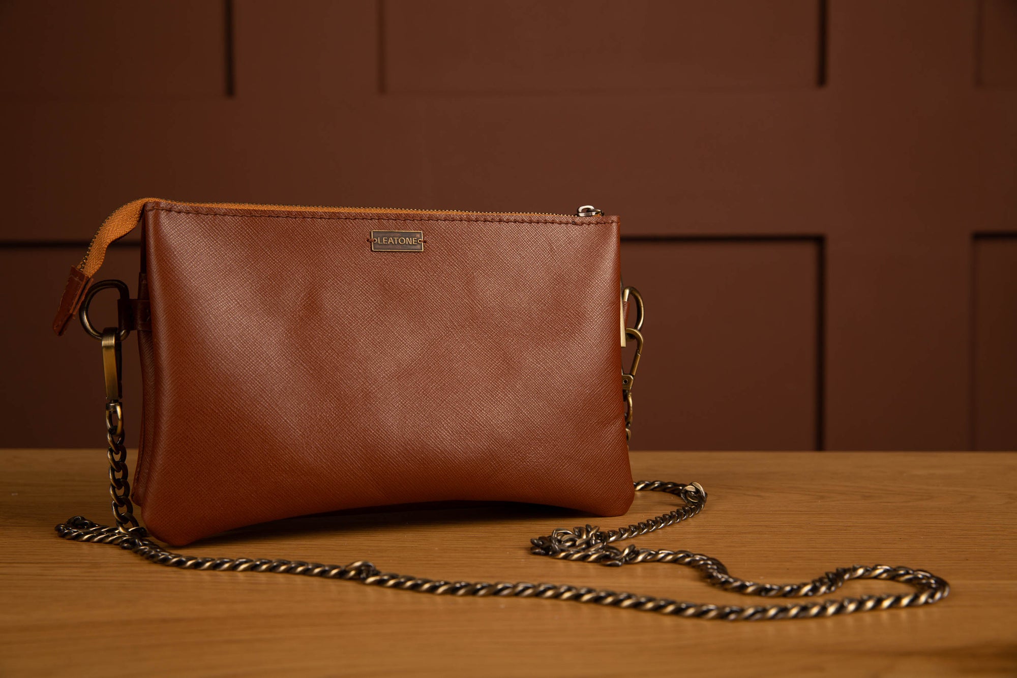 Leatone Women's clutch bag "Claire" in whiskey color