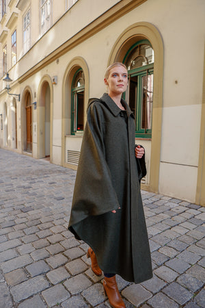 Unisex / Green Loden Cape