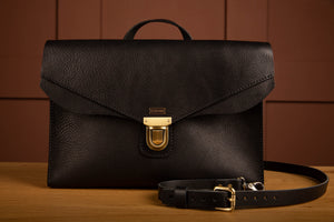 LEATONE "Retrato" leather briefcase in black