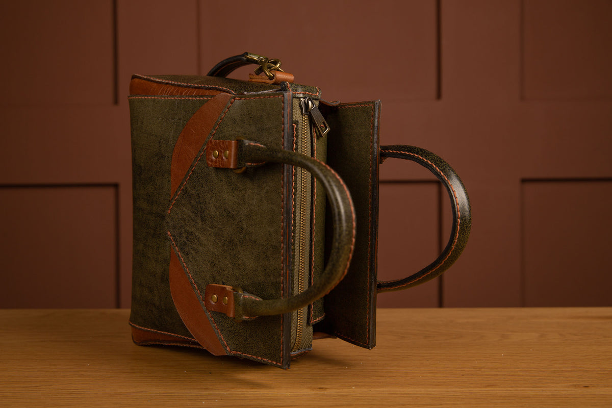 &quot;Freya&quot; bag by Leatone